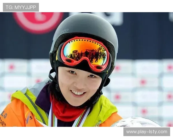 单板滑雪名将蔡雪桐发布训练日记 第五次备战冬奥期待见证冰雪荣耀